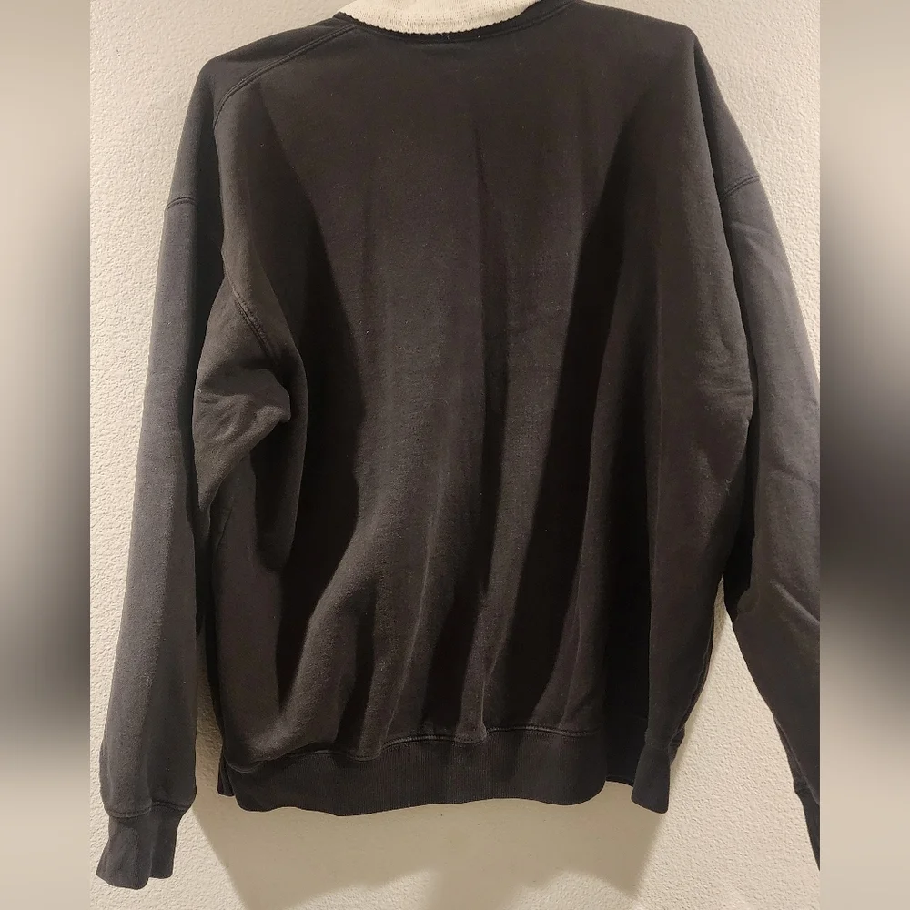 Classic Black Sweater with White Collar - Picture 2 of 5